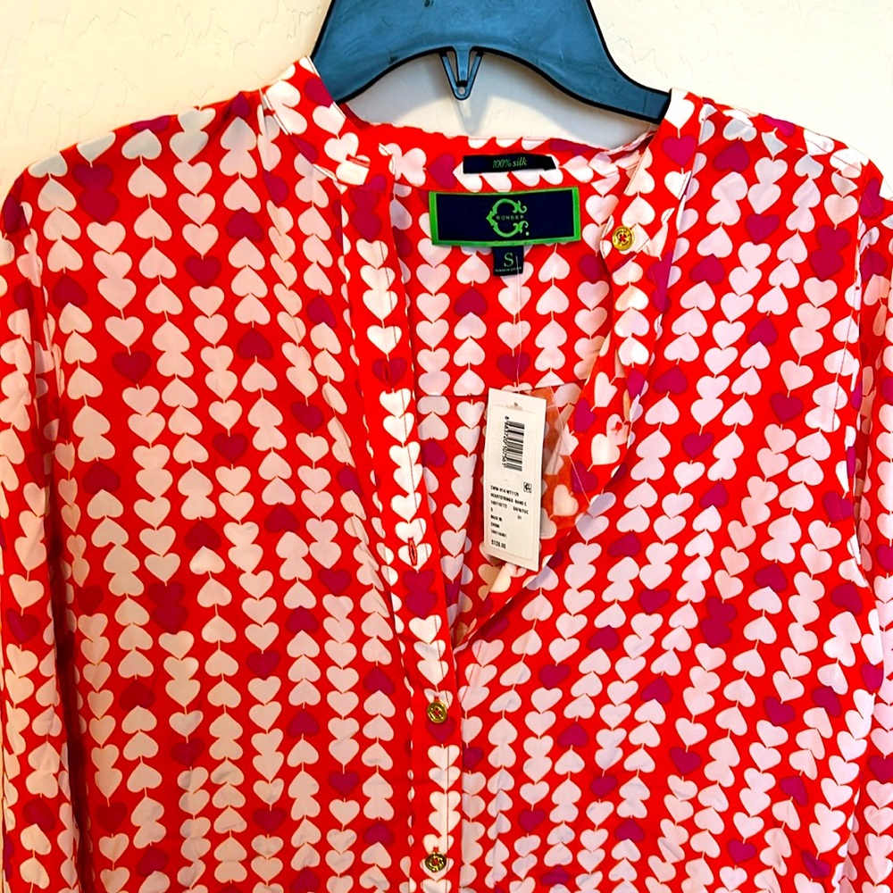 C Wonder blouse. Buttoned down. 100% silk